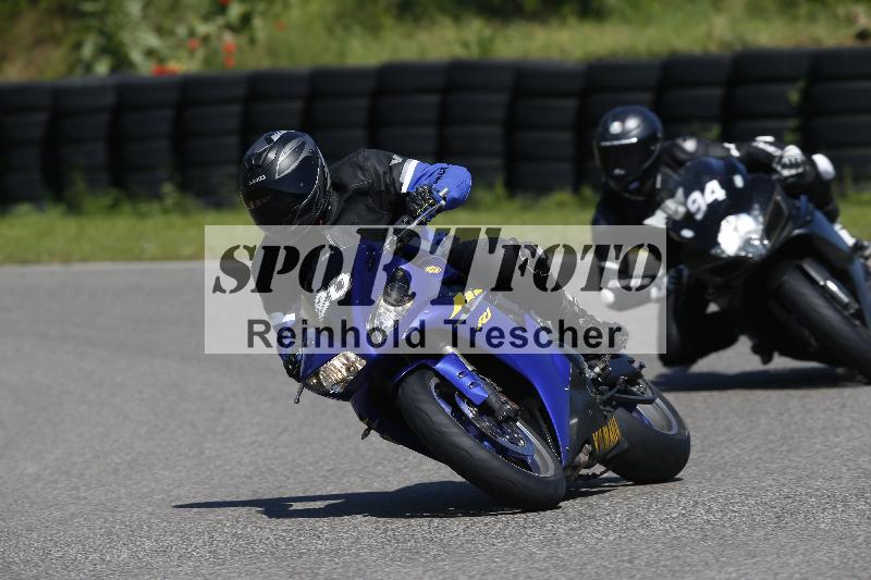 /Archiv-2024/29 12.06.2024 MOTO.CH Track Day ADR/Gruppe blau/20